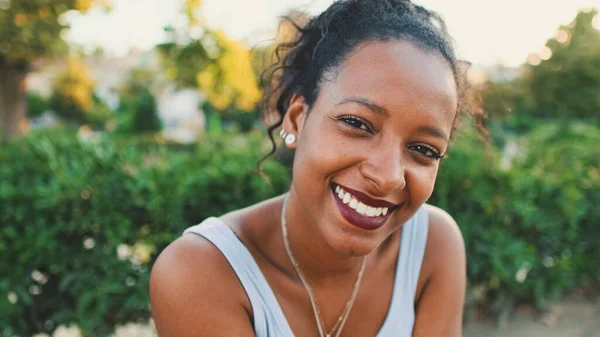 Young Mixed Race Woman Sitting Park Bench Smiling Looking — Fotografia de Stock