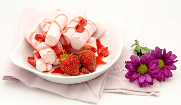 Dessert con fragola — Foto Stock