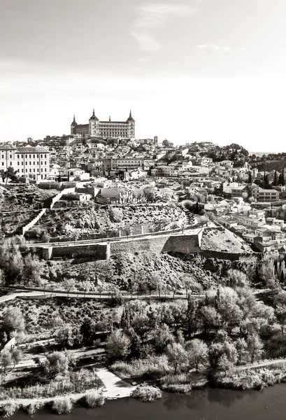 Alcazar ve španělské město toledo — Stock fotografie