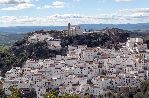 Pueblo blanco llamado Casares — Foto de Stock