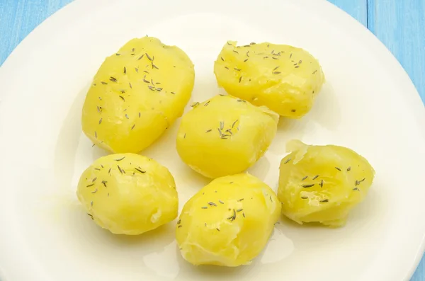 Różne gotowane ziemniaki — Zdjęcie stockowe