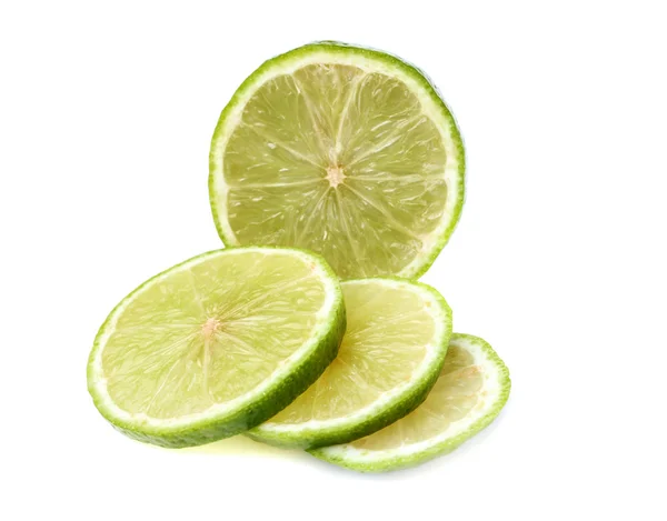Limão verde cortado em círculos — Fotografia de Stock