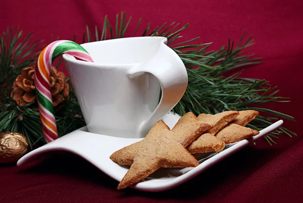 Zencefilli kurabiye ve kahve — Stok fotoğraf