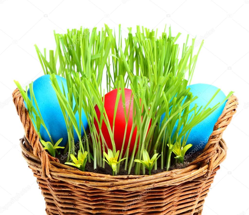 Basket with Easter eggs.
