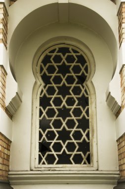 een venster van historische gebouw