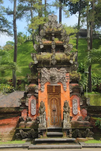 Balinese temple — Stock Photo, Image