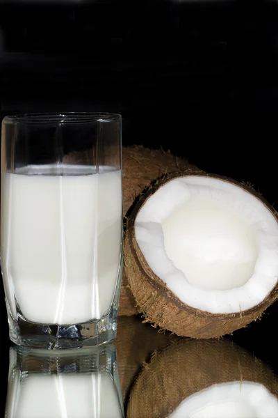 Kokos a kokosové mléko — Stock fotografie