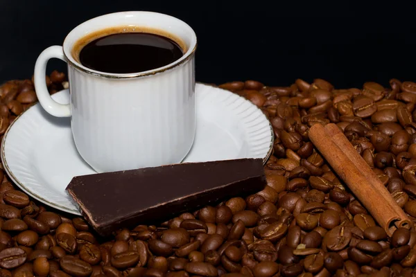 Coffee, chocolate and cinnamon. — Stock Photo, Image