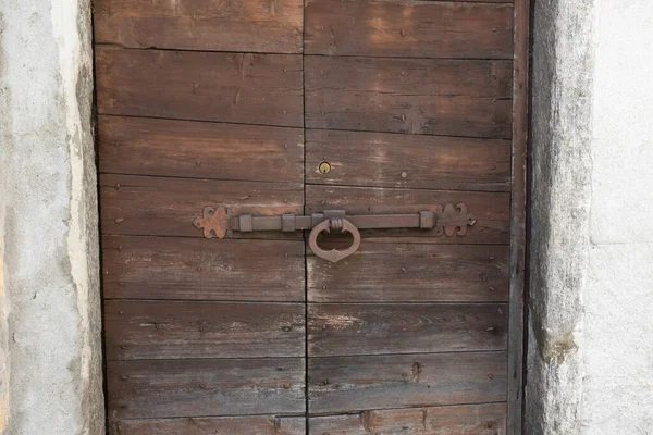 Old Wooden Doors Lock — Stock Photo, Image