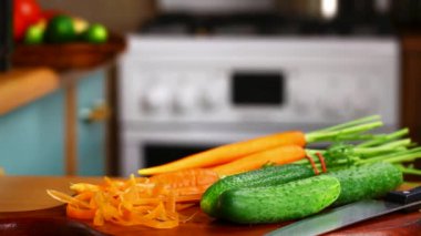 kadın mutfakta Bölüm 3 yemek hazırlama