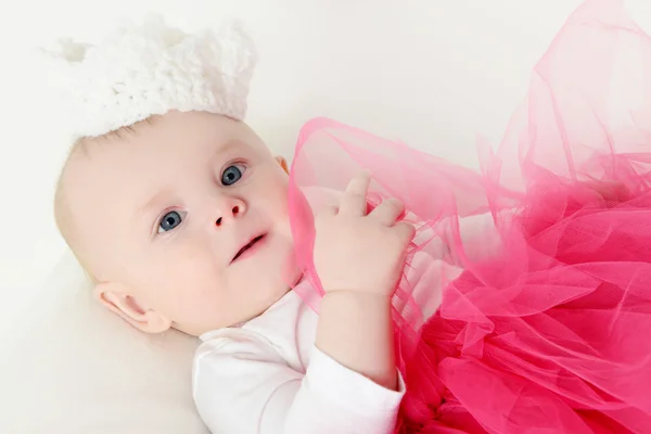 güzel bebek 6 ay içinde sepeti olduğunu.