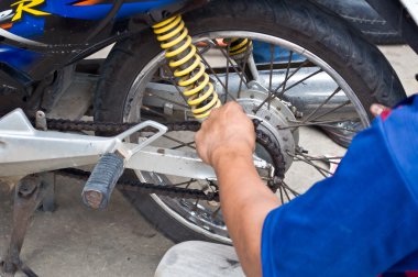 Motorsiklet tamir