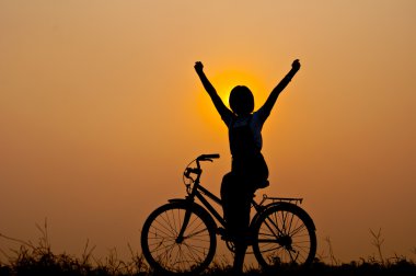 Bisiklet ile mutlu