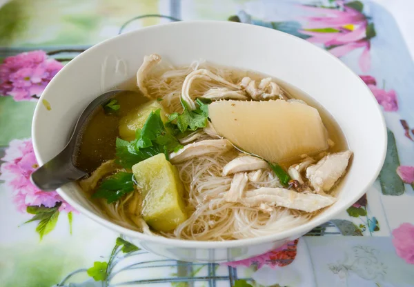 Tagliatelle con zuppa — Foto Stock