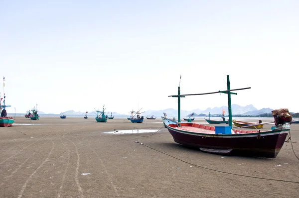 Boot op het strand — Stockfoto