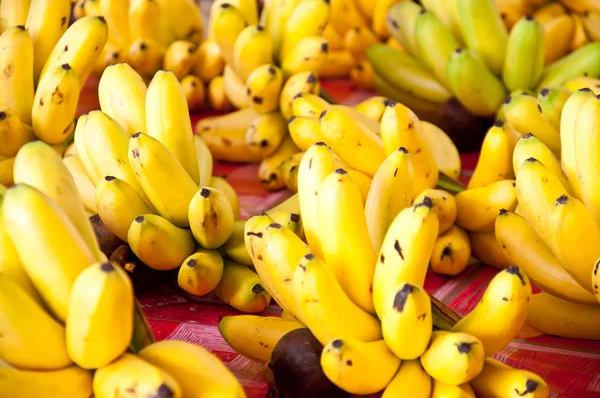 Gelbe Banane — Stockfoto