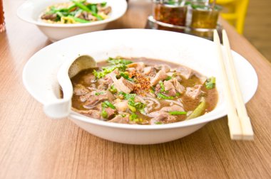 Tay gıda çağrı kuayteaw mootoon