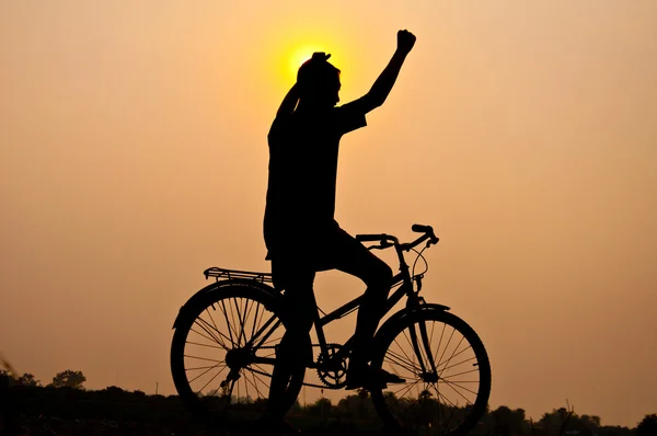 Victory with bicycle — Stock Photo, Image