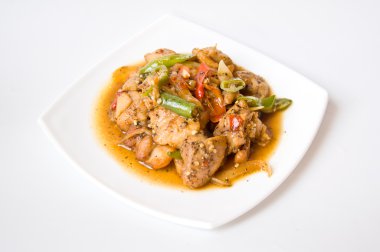 kızarmış tavuk siyah biber ile