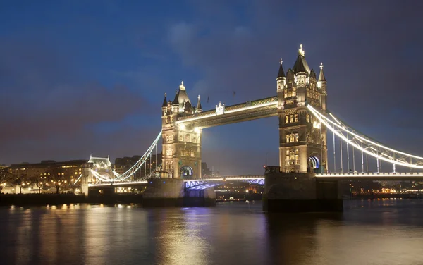 Torre ponte à noite, Londres — Fotografia de Stock