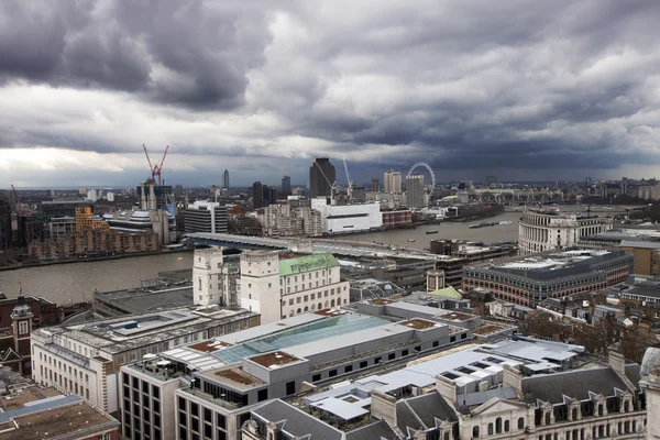 London Visa från st. paul cathedral — Stockfoto