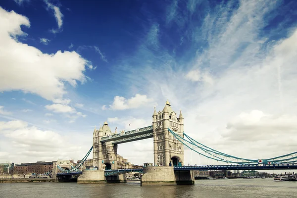 Tower Bridge à Londres, Royaume-Uni — Photo