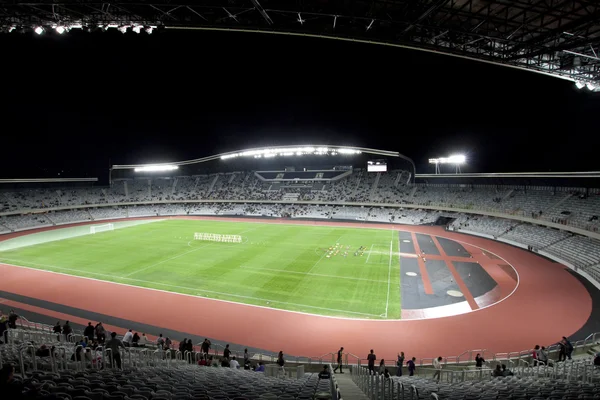 CLUJ NAPOCA, ROMANIA-OCTUBRE 1.Gran inauguración del estadio Cluj Arena el 1 de octubre de 2011 en Cluj N, Rumania.El estadio de 31.000 asientos es el estadio de fútbol más grande de Transilvania y clasificado como estadio de élite de la UEFA . —  Fotos de Stock