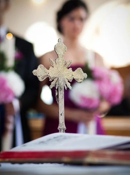 Ceremonia ślubu w kościele — Zdjęcie stockowe