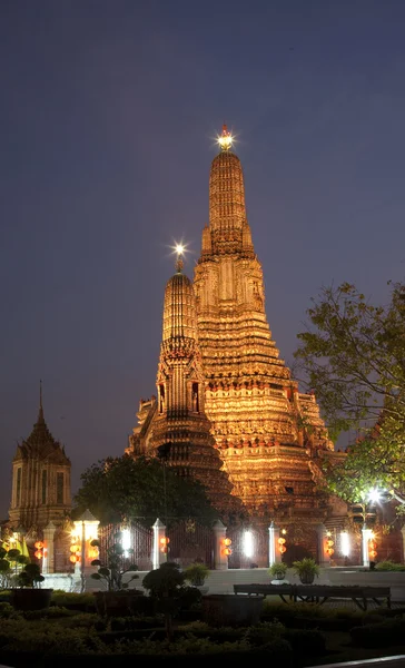 Wat Arun silhouette — Stock Photo, Image