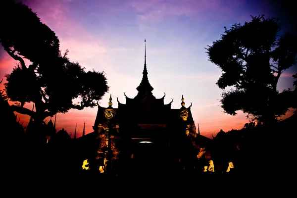 Silhouette of Buddhist temple — Stock Photo, Image