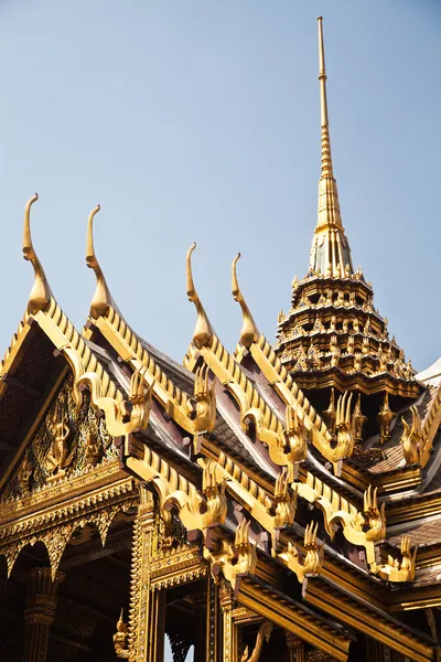 Royal grand palace in Bangkok — Stock Photo, Image