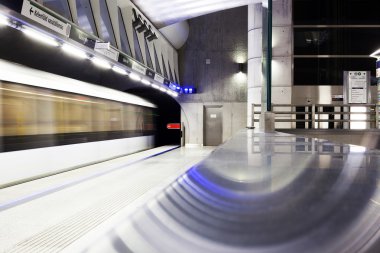 Metro İstasyonu