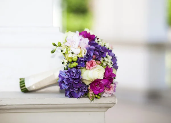 Bellissimo bouquet da sposa — Foto Stock