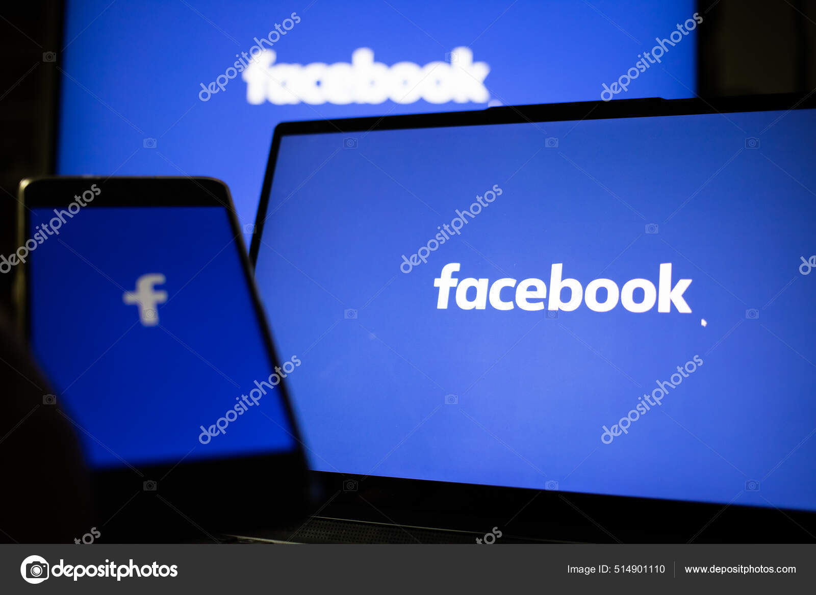 Cluj Napoca Romania Октябрь 2021 Человек Заходит Facebook Rrom.