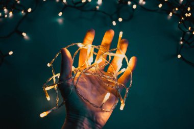 Renkli noel ışıkları tatil arkaplanı