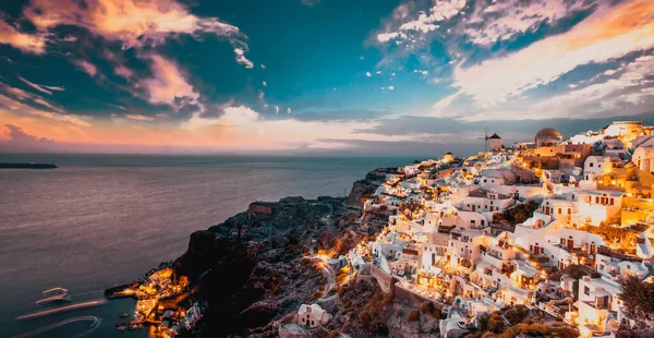 Panorama Increíble Puesta Sol Sobre Oia Santorini — Foto de Stock