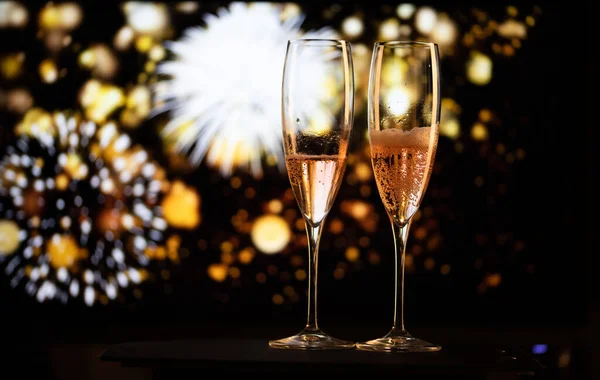 Two Champagne Glasses Festive Light Happy New Year — Stockfoto