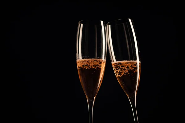 Twee Champagne Glazen Feestelijk Licht Gelukkig Nieuwjaar — Stockfoto