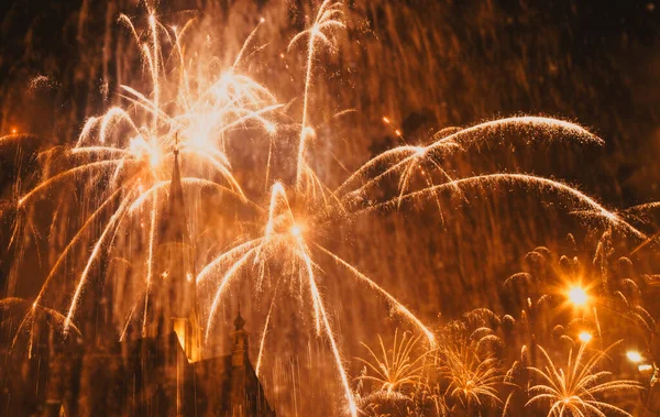 Bellissimi Fuochi Artificio Colorati Capodanno Copiare Spazio Sfondo Vacanza Astratto — Foto Stock