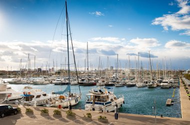 VALENCIA , SPAIN - DECEMBER 6, 2021: Yachts and boats in Valencia marina