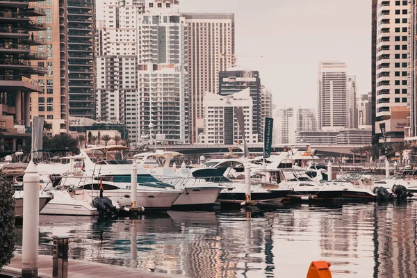 Dubai Emirados Árabes Unidos Fevereiro 2018 Vista Arranha Céus Modernos — Fotografia de Stock