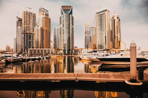 Dubai Emirados Árabes Unidos Fevereiro 2018 Vista Arranha Céus Modernos — Fotografia de Stock