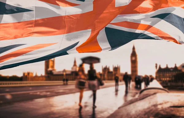 Flag Waving Front Big Ben Westmister Abbey London — Fotografia de Stock