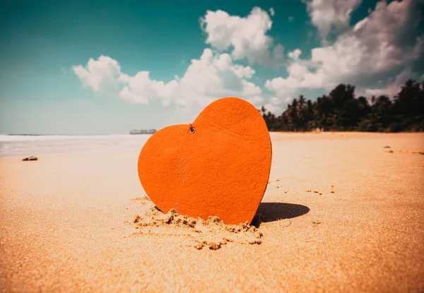 Red Heart Sand Seaside Happy Velentines — Stok fotoğraf