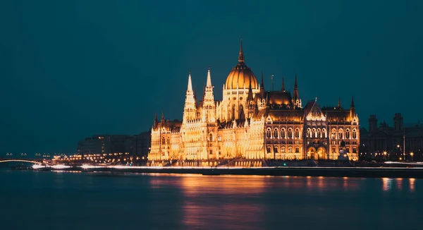 Night Shot Parliament Building Budapest Hungary — стоковое фото