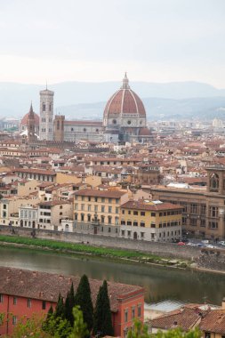 Piazzale Michelangelo Firenze İtalya 'dan Santa Maria del Fiore Katedrali (Duomo) ile Floransa üzerinde manzara - panorama