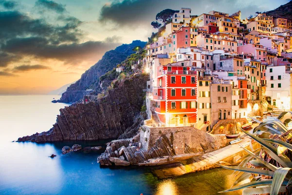 Malownicze Miasta Riomaggiore Znajdująca Się Regionie Park Narodowy Cinque Terre — Zdjęcie stockowe