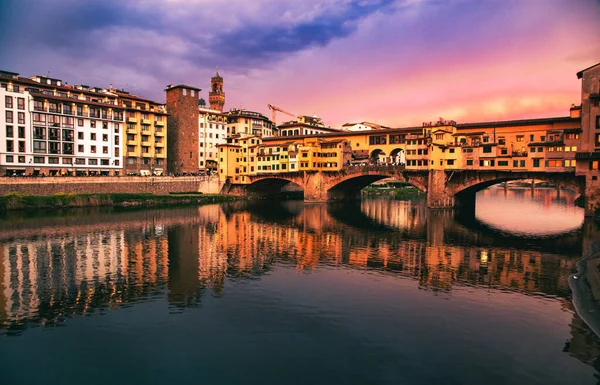 Úžasný Západ Slunce Nad Ponte Vecchio Florencie Itálie — Stock fotografie