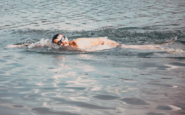 Man Swimming Open Water Lake — Stock Photo, Image