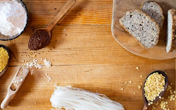 Αλεύρι Χωρίς Γλουτένη Ψωμί Και Δημητριακά Κεχρί Ταπιόκα Λιναρόσπορο Ρύζι — Φωτογραφία Αρχείου